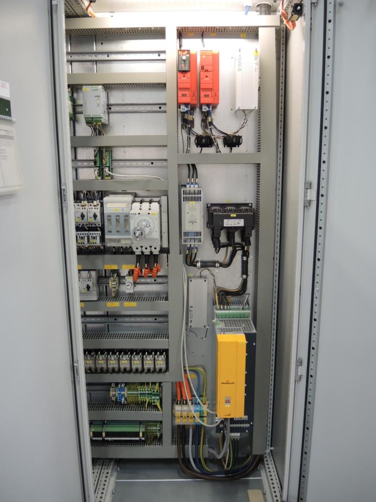 Injection Moulding/Storage Systems<br><font size="2">Collab. with Hilco Industrial Acquisitions<br></font><img src="/images/hil.png"><br>-19