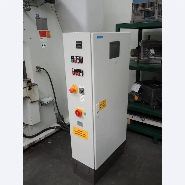 Chapas metálicas e máquinas para trabalhar metais<br><font size="2">Colaboração com Hilco Industrial Acquisitions bv</font><br><img src="/images/hil.png"><br>-10