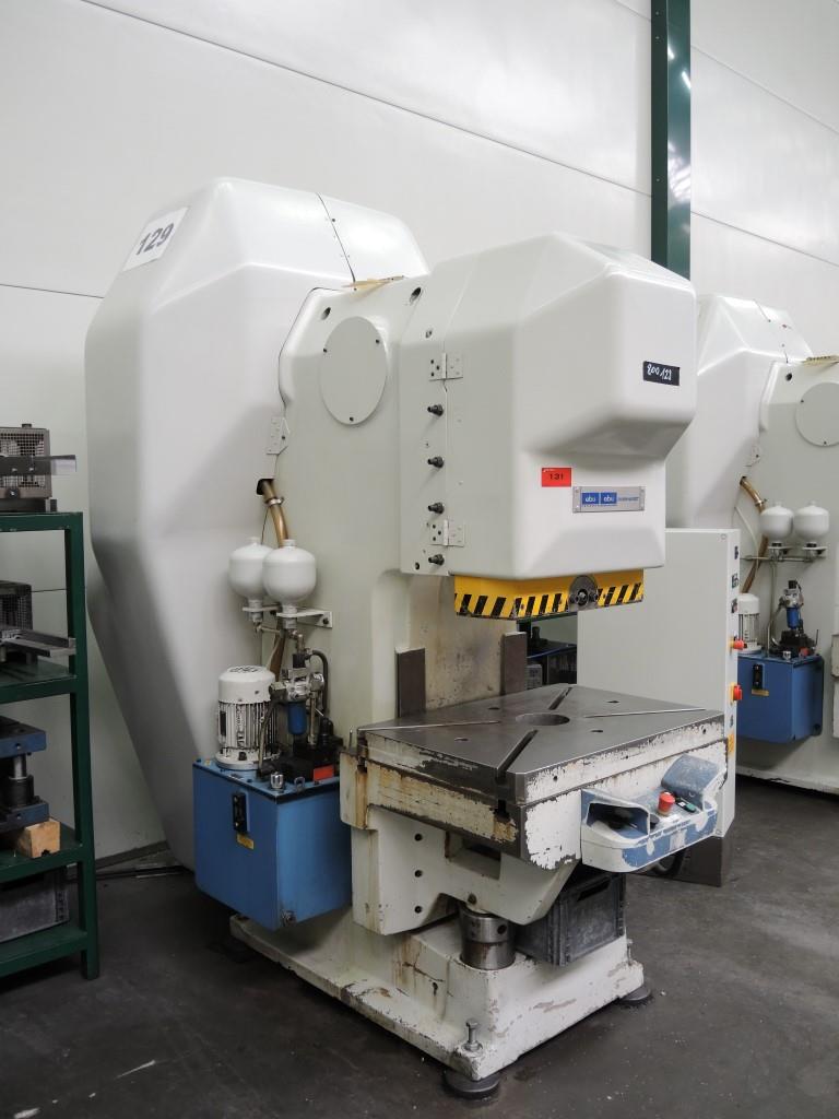 Chapas metálicas e máquinas para trabalhar metais<br><font size="2">Colaboração com Hilco Industrial Acquisitions bv</font><br><img src="/images/hil.png"><br>-1