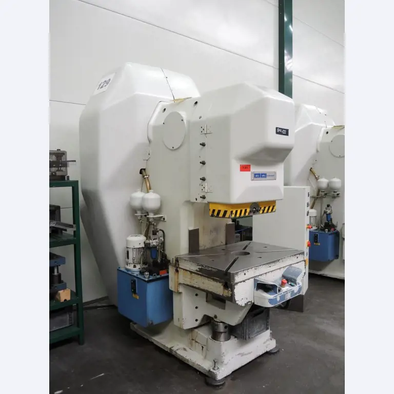 Chapas metálicas e máquinas para trabalhar metais<br><font size="2">Colaboração com Hilco Industrial Acquisitions bv</font><br><img src="/images/hil.png"><br>-1