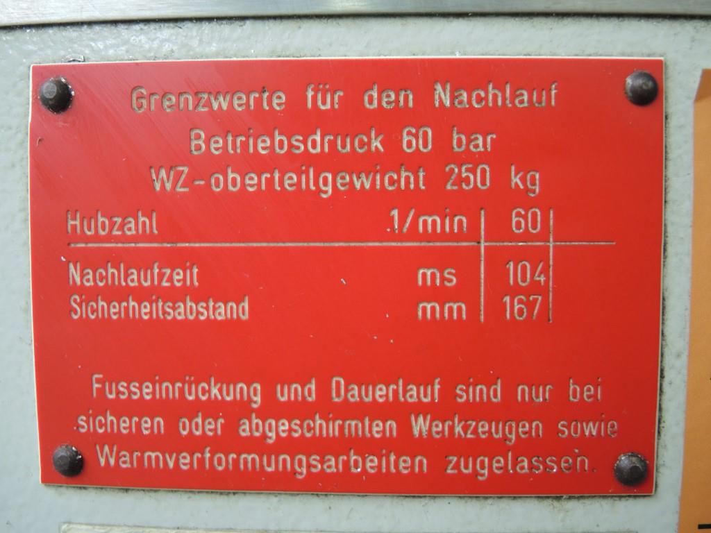 Chapas metálicas e máquinas para trabalhar metais<br><font size="2">Colaboração com Hilco Industrial Acquisitions bv</font><br><img src="/images/hil.png"><br>-2