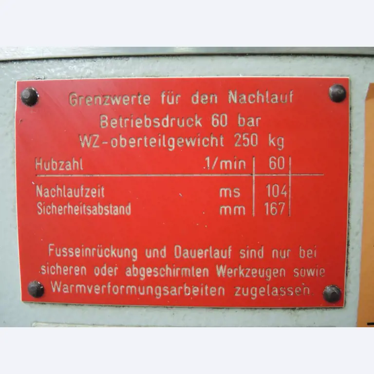 Chapas metálicas e máquinas para trabalhar metais<br><font size="2">Colaboração com Hilco Industrial Acquisitions bv</font><br><img src="/images/hil.png"><br>-2