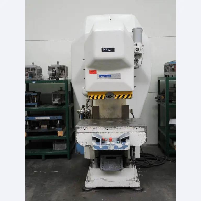 Chapas metálicas e máquinas para trabalhar metais<br><font size="2">Colaboração com Hilco Industrial Acquisitions bv</font><br><img src="/images/hil.png"><br>-4