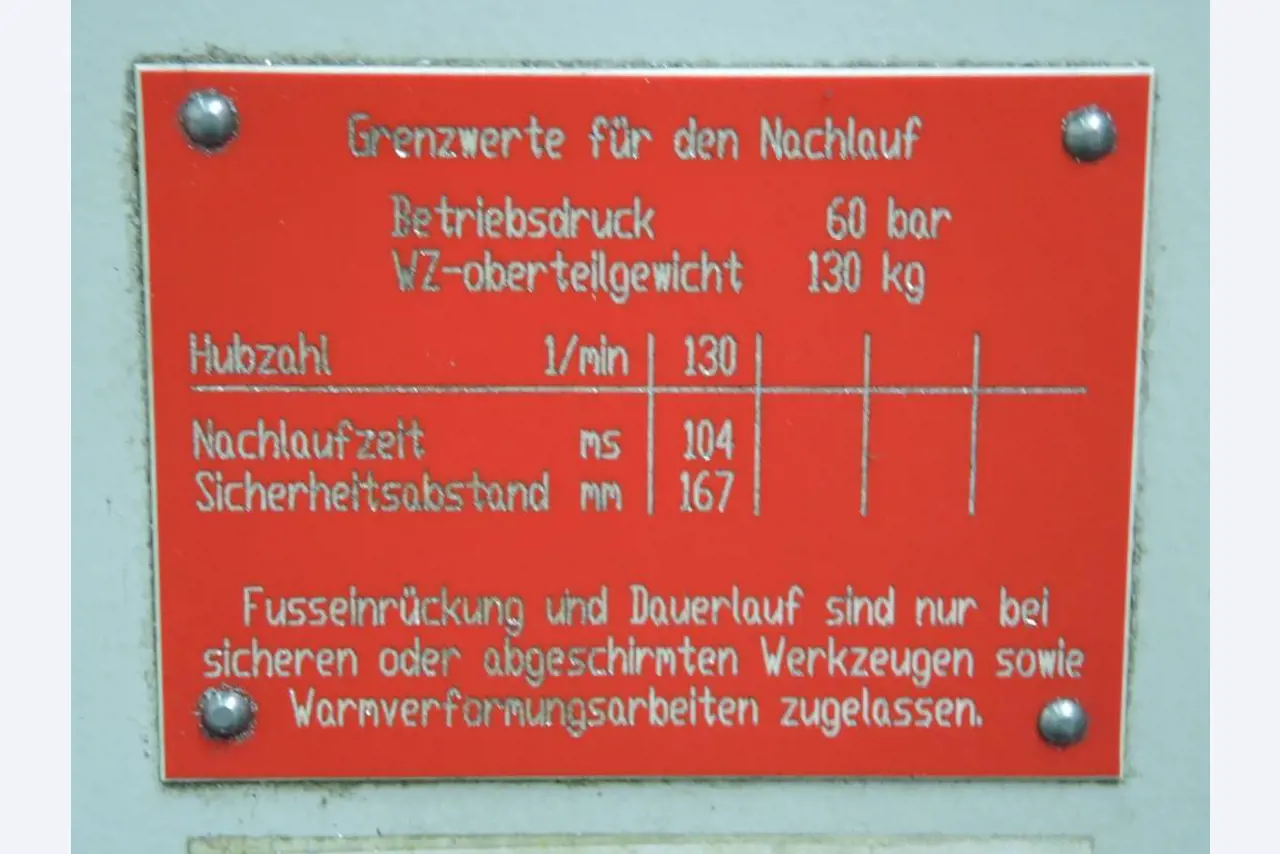 Chapas metálicas e máquinas para trabalhar metais<br><font size="2">Colaboração com Hilco Industrial Acquisitions bv</font><br><img src="/images/hil.png"><br>-2