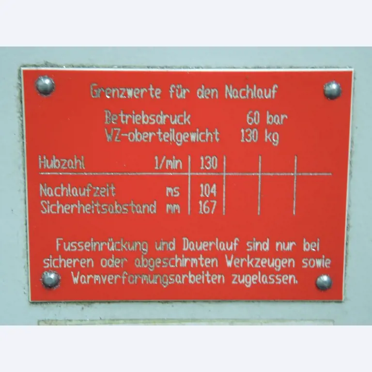 Chapas metálicas e máquinas para trabalhar metais<br><font size="2">Colaboração com Hilco Industrial Acquisitions bv</font><br><img src="/images/hil.png"><br>-2
