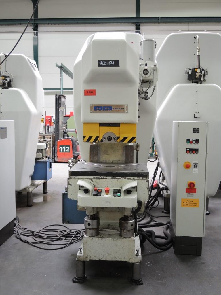 Chapas metálicas e máquinas para trabalhar metais<br><font size="2">Colaboração com Hilco Industrial Acquisitions bv</font><br><img src="/images/hil.png"><br>-5