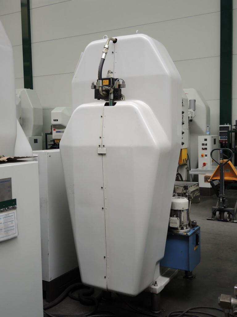 Chapas metálicas e máquinas para trabalhar metais<br><font size="2">Colaboração com Hilco Industrial Acquisitions bv</font><br><img src="/images/hil.png"><br>-7