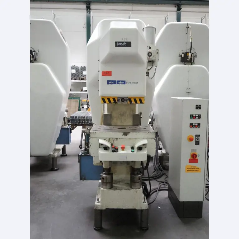 Chapas metálicas e máquinas para trabalhar metais<br><font size="2">Colaboração com Hilco Industrial Acquisitions bv</font><br><img src="/images/hil.png"><br>-5