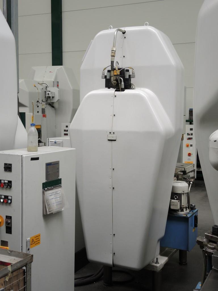 Chapas metálicas e máquinas para trabalhar metais<br><font size="2">Colaboração com Hilco Industrial Acquisitions bv</font><br><img src="/images/hil.png"><br>-7