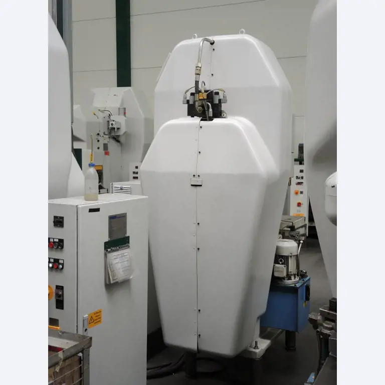 Chapas metálicas e máquinas para trabalhar metais<br><font size="2">Colaboração com Hilco Industrial Acquisitions bv</font><br><img src="/images/hil.png"><br>-7