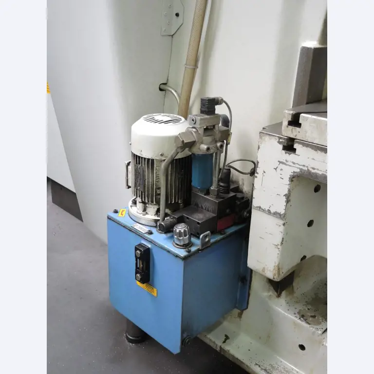 Chapas metálicas e máquinas para trabalhar metais<br><font size="2">Colaboração com Hilco Industrial Acquisitions bv</font><br><img src="/images/hil.png"><br>-9