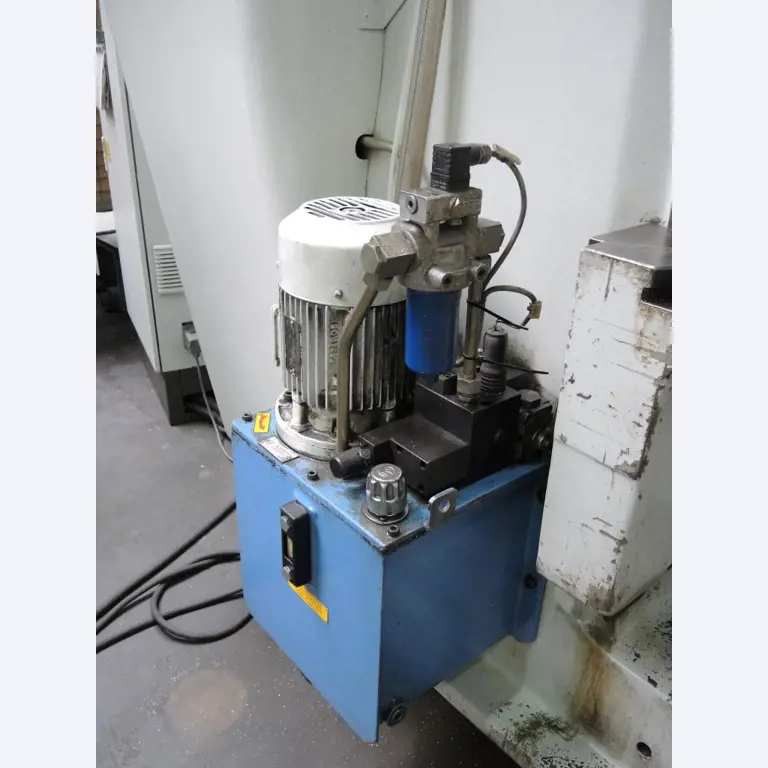 Chapas metálicas e máquinas para trabalhar metais<br><font size="2">Colaboração com Hilco Industrial Acquisitions bv</font><br><img src="/images/hil.png"><br>-12