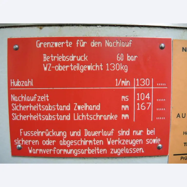 Chapas metálicas e máquinas para trabalhar metais<br><font size="2">Colaboração com Hilco Industrial Acquisitions bv</font><br><img src="/images/hil.png"><br>-4