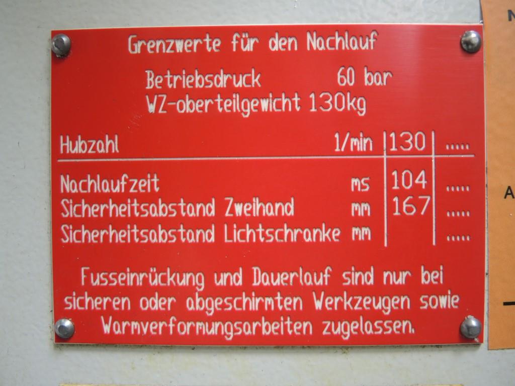 Chapas metálicas e máquinas para trabalhar metais<br><font size="2">Colaboração com Hilco Industrial Acquisitions bv</font><br><img src="/images/hil.png"><br>-10