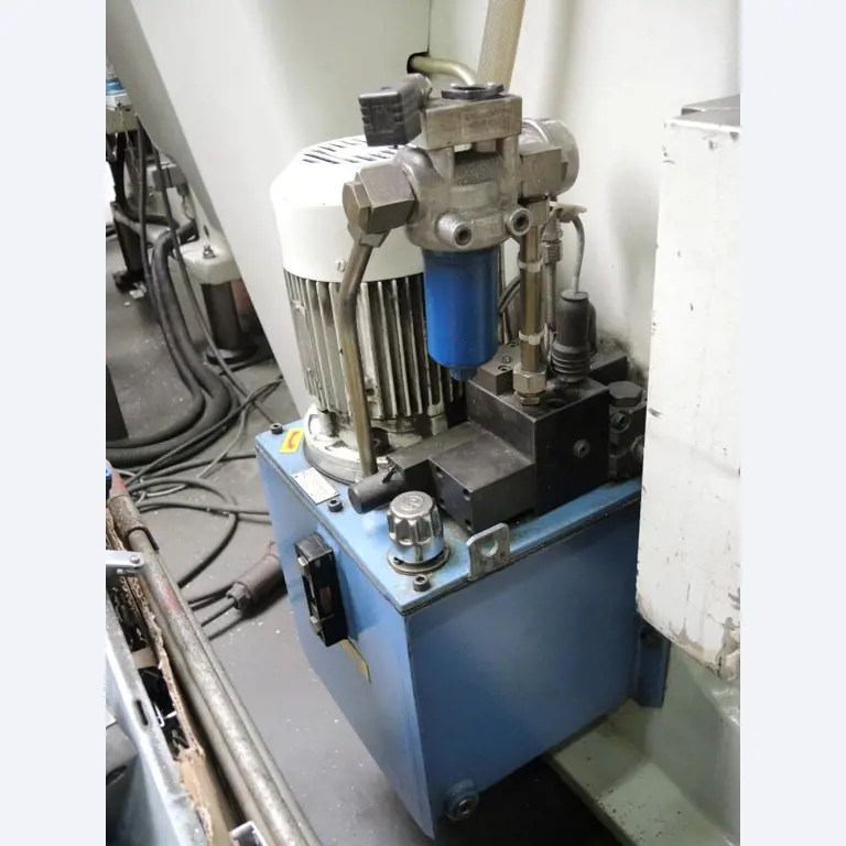 Chapas metálicas e máquinas para trabalhar metais<br><font size="2">Colaboração com Hilco Industrial Acquisitions bv</font><br><img src="/images/hil.png"><br>-6