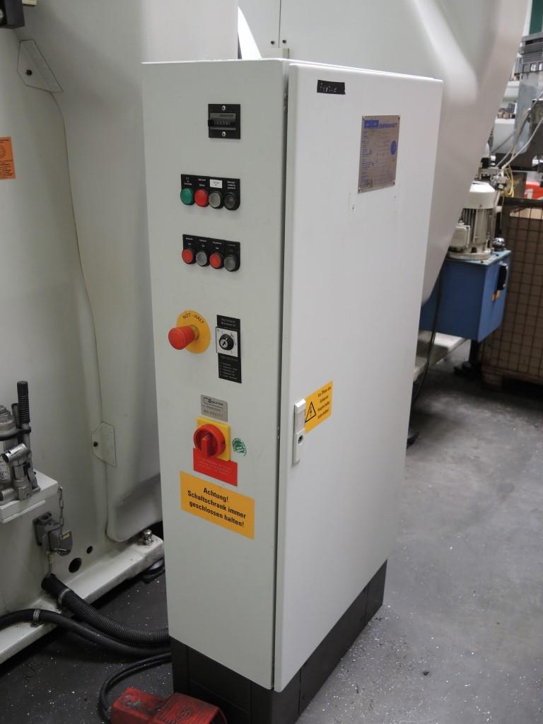 Chapas metálicas e máquinas para trabalhar metais<br><font size="2">Colaboração com Hilco Industrial Acquisitions bv</font><br><img src="/images/hil.png"><br>-7