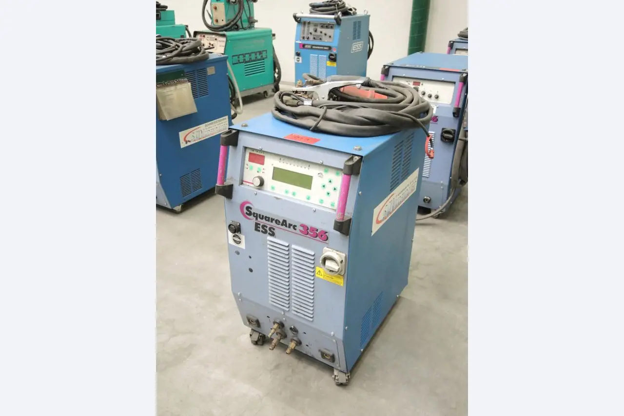 Chapas metálicas e máquinas para trabalhar metais<br><font size="2">Colaboração com Hilco Industrial Acquisitions bv</font><br><img src="/images/hil.png"><br>-1