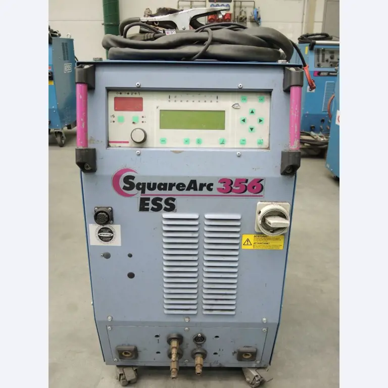 Chapas metálicas e máquinas para trabalhar metais<br><font size="2">Colaboração com Hilco Industrial Acquisitions bv</font><br><img src="/images/hil.png"><br>-2