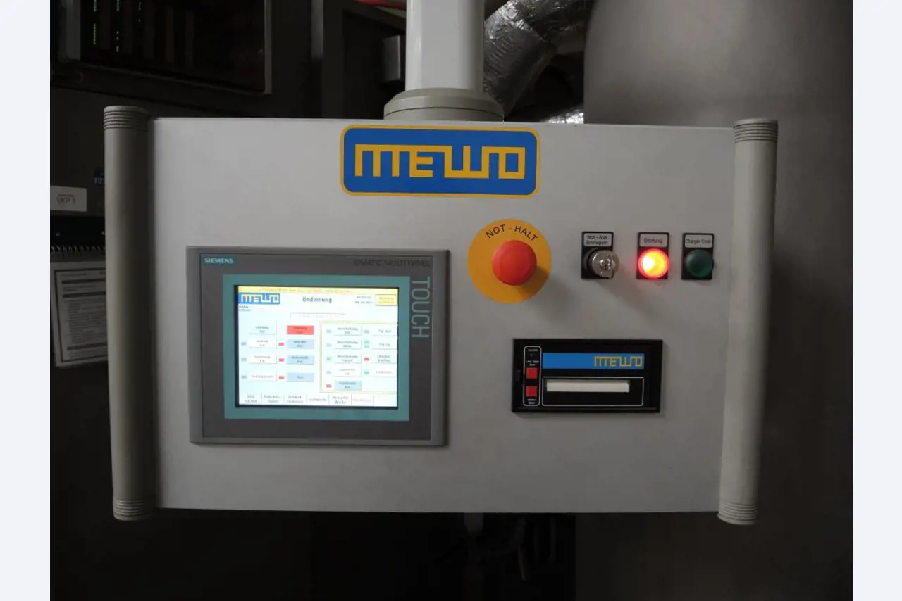 Machines de moulage par injection et<br>systèmes de stockage<br><font size="2">Collaboration avec Hilco Industrial Acquisitions bv</font><br><img src="/images/hil.png"><br>-10