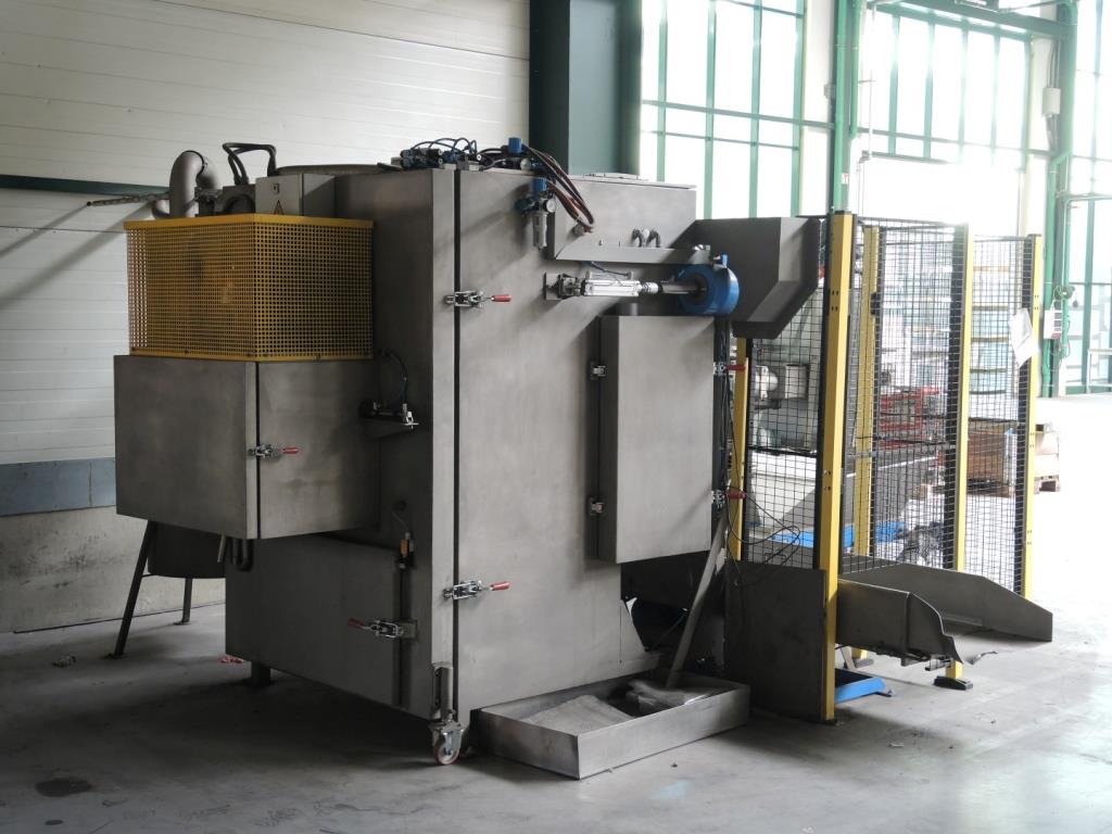 Injection Moulding/Storage Systems<br><font size="2">Collab. with Hilco Industrial Acquisitions<br></font><img src="/images/hil.png"><br>-3