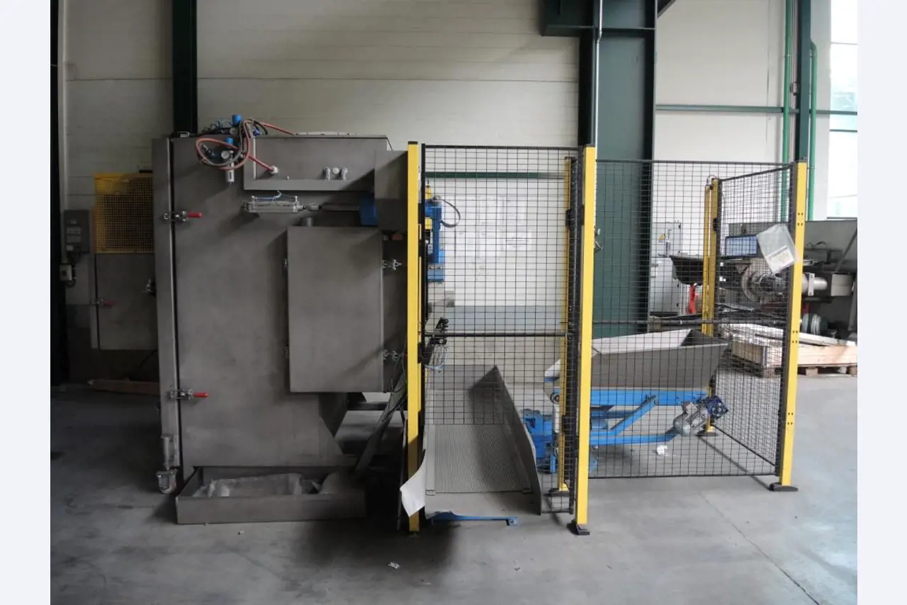 Machines de moulage par injection et<br>systèmes de stockage<br><font size="2">Collaboration avec Hilco Industrial Acquisitions bv</font><br><img src="/images/hil.png"><br>-4