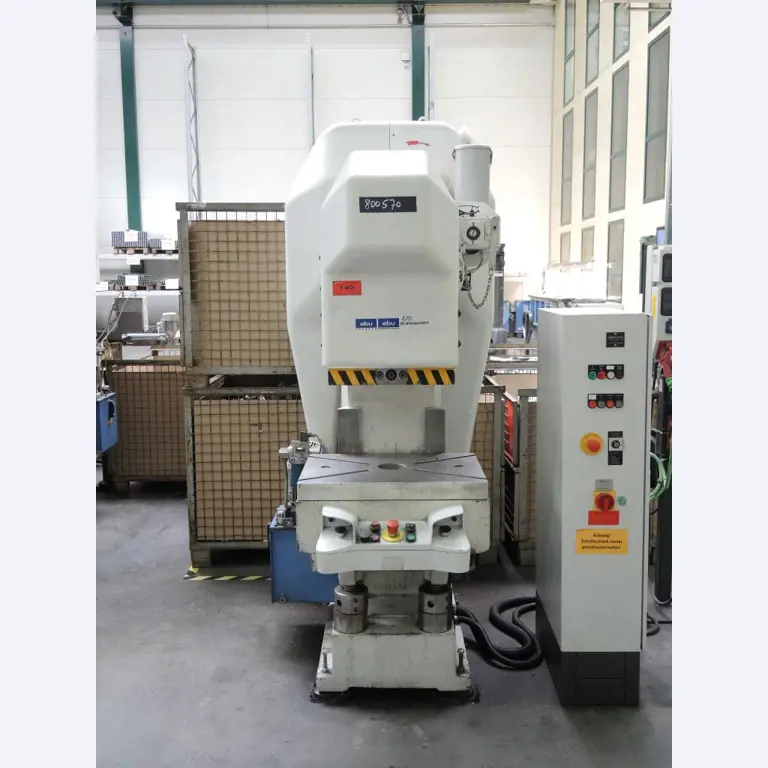 Chapas metálicas e máquinas para trabalhar metais<br><font size="2">Colaboração com Hilco Industrial Acquisitions bv</font><br><img src="/images/hil.png"><br>-3