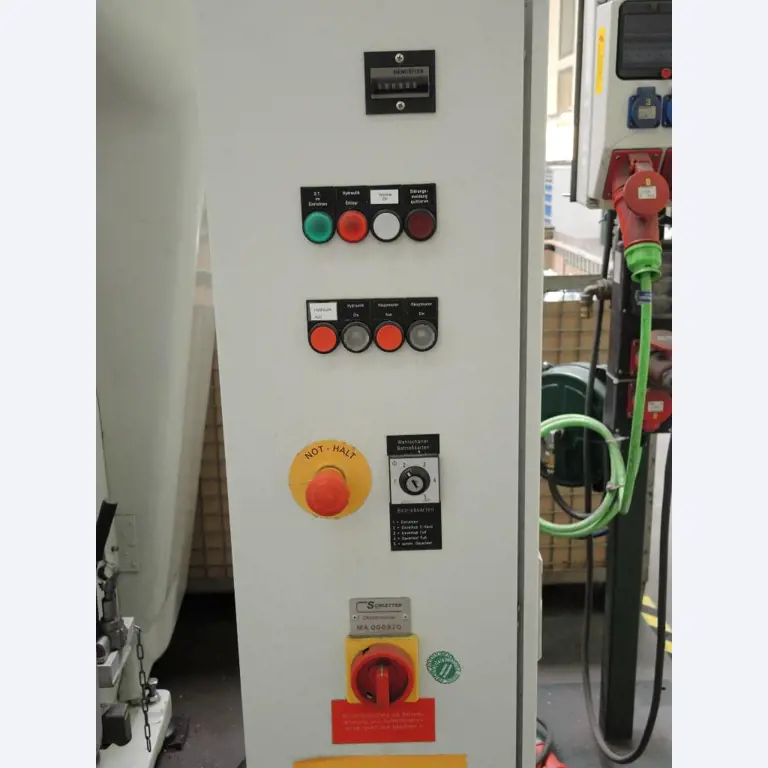 Chapas metálicas e máquinas para trabalhar metais<br><font size="2">Colaboração com Hilco Industrial Acquisitions bv</font><br><img src="/images/hil.png"><br>-7