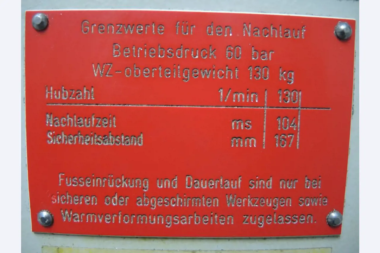 Chapas metálicas e máquinas para trabalhar metais<br><font size="2">Colaboração com Hilco Industrial Acquisitions bv</font><br><img src="/images/hil.png"><br>-2