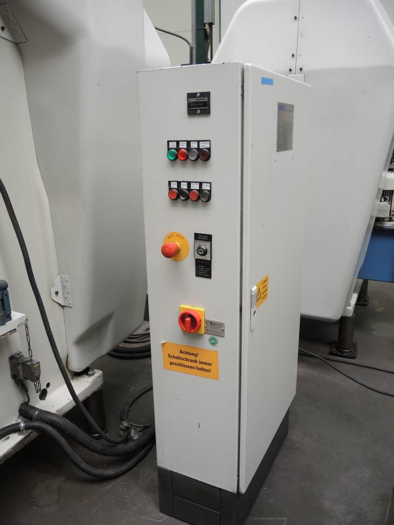 Chapas metálicas e máquinas para trabalhar metais<br><font size="2">Colaboração com Hilco Industrial Acquisitions bv</font><br><img src="/images/hil.png"><br>-9