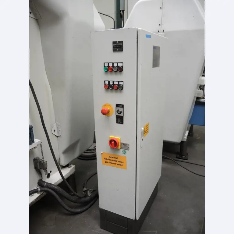 Chapas metálicas e máquinas para trabalhar metais<br><font size="2">Colaboração com Hilco Industrial Acquisitions bv</font><br><img src="/images/hil.png"><br>-9