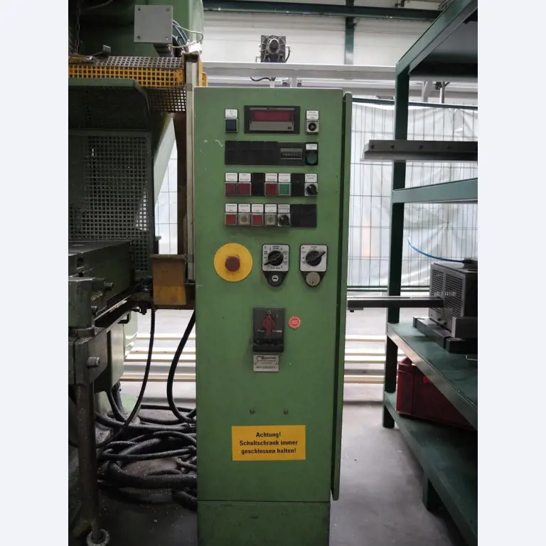 Chapas metálicas e máquinas para trabalhar metais<br><font size="2">Colaboração com Hilco Industrial Acquisitions bv</font><br><img src="/images/hil.png"><br>-11