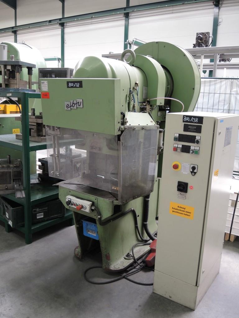 Chapas metálicas e máquinas para trabalhar metais<br><font size="2">Colaboração com Hilco Industrial Acquisitions bv</font><br><img src="/images/hil.png"><br>-1