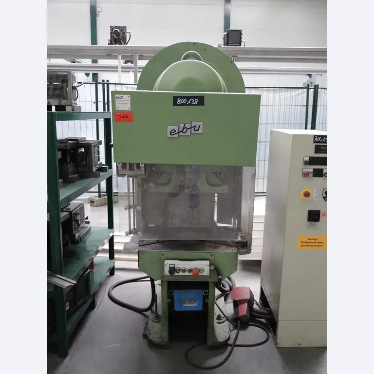 Chapas metálicas e máquinas para trabalhar metais<br><font size="2">Colaboração com Hilco Industrial Acquisitions bv</font><br><img src="/images/hil.png"><br>-2