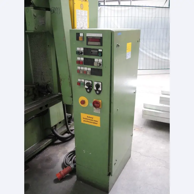 Chapas metálicas e máquinas para trabalhar metais<br><font size="2">Colaboração com Hilco Industrial Acquisitions bv</font><br><img src="/images/hil.png"><br>-10