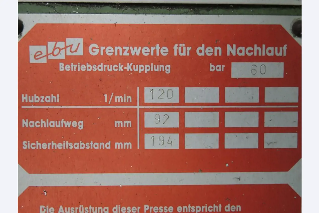 Chapas metálicas e máquinas para trabalhar metais<br><font size="2">Colaboração com Hilco Industrial Acquisitions bv</font><br><img src="/images/hil.png"><br>-3