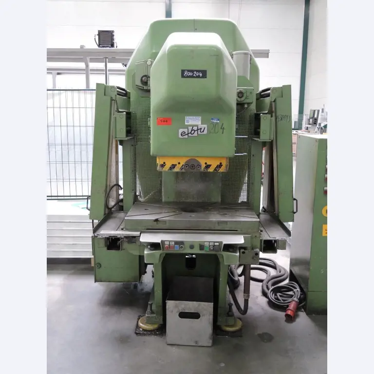 Chapas metálicas e máquinas para trabalhar metais<br><font size="2">Colaboração com Hilco Industrial Acquisitions bv</font><br><img src="/images/hil.png"><br>-4