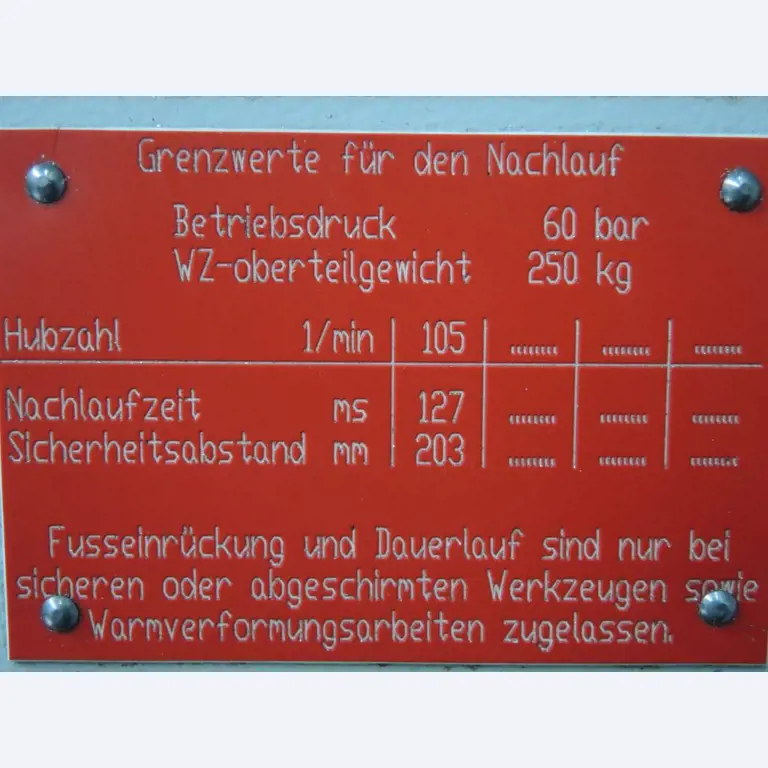 Chapas metálicas e máquinas para trabalhar metais<br><font size="2">Colaboração com Hilco Industrial Acquisitions bv</font><br><img src="/images/hil.png"><br>-2