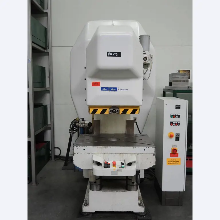 Chapas metálicas e máquinas para trabalhar metais<br><font size="2">Colaboração com Hilco Industrial Acquisitions bv</font><br><img src="/images/hil.png"><br>-3