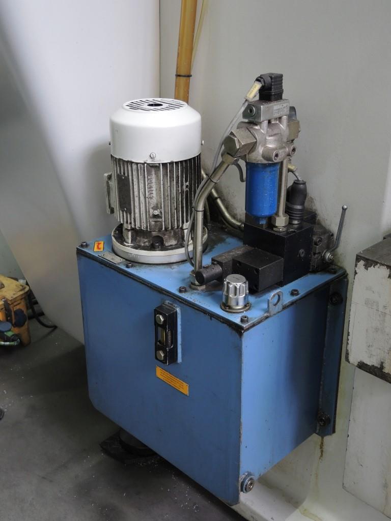 Chapas metálicas e máquinas para trabalhar metais<br><font size="2">Colaboração com Hilco Industrial Acquisitions bv</font><br><img src="/images/hil.png"><br>-8