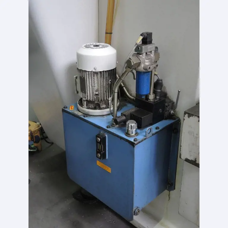 Chapas metálicas e máquinas para trabalhar metais<br><font size="2">Colaboração com Hilco Industrial Acquisitions bv</font><br><img src="/images/hil.png"><br>-8