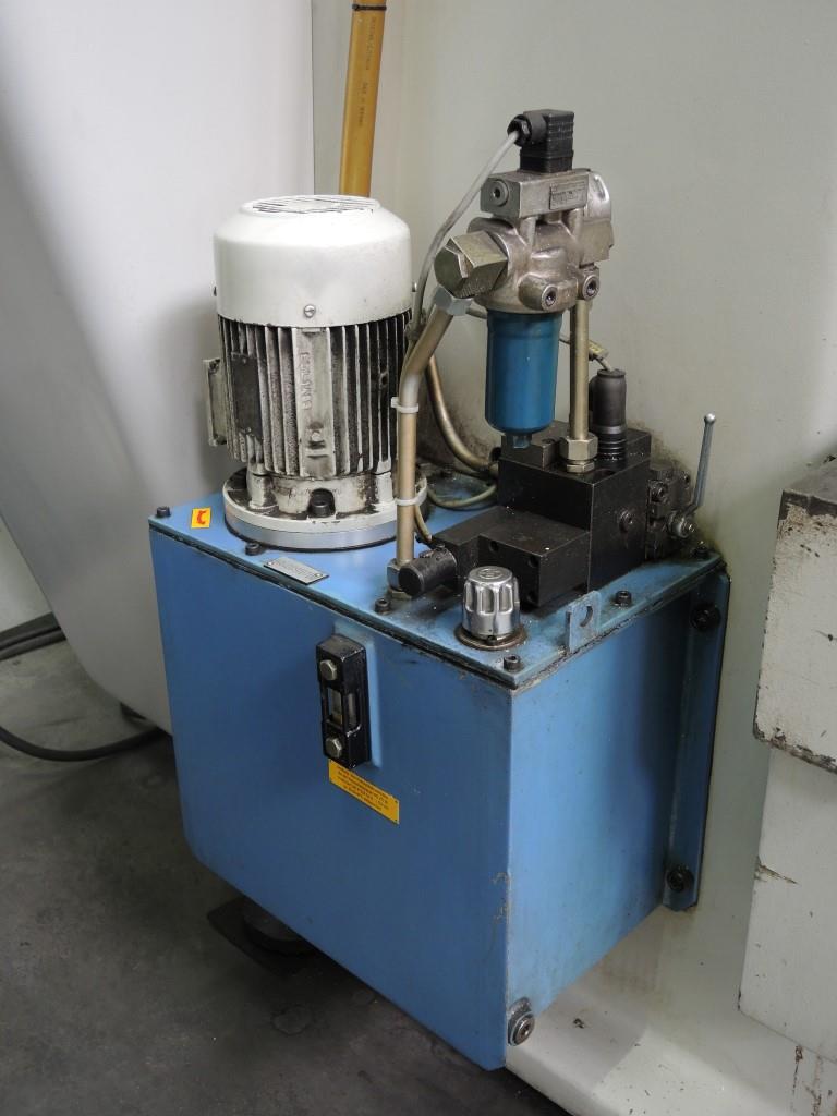 Chapas metálicas e máquinas para trabalhar metais<br><font size="2">Colaboração com Hilco Industrial Acquisitions bv</font><br><img src="/images/hil.png"><br>-8