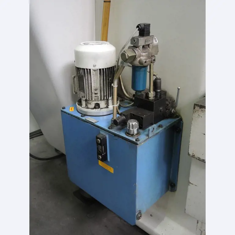 Chapas metálicas e máquinas para trabalhar metais<br><font size="2">Colaboração com Hilco Industrial Acquisitions bv</font><br><img src="/images/hil.png"><br>-8