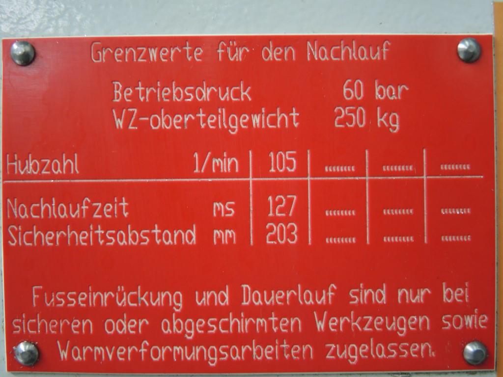 Chapas metálicas e máquinas para trabalhar metais<br><font size="2">Colaboração com Hilco Industrial Acquisitions bv</font><br><img src="/images/hil.png"><br>-2