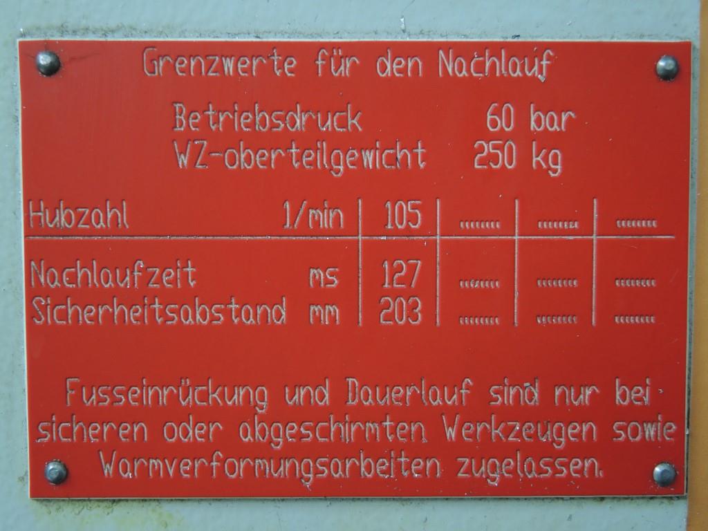 Chapas metálicas e máquinas para trabalhar metais<br><font size="2">Colaboração com Hilco Industrial Acquisitions bv</font><br><img src="/images/hil.png"><br>-2