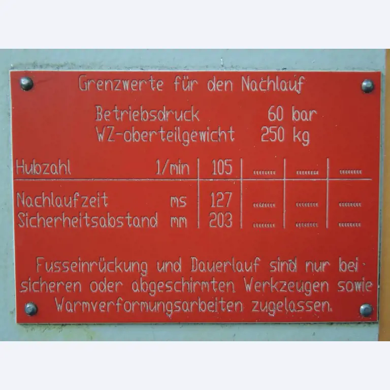 Chapas metálicas e máquinas para trabalhar metais<br><font size="2">Colaboração com Hilco Industrial Acquisitions bv</font><br><img src="/images/hil.png"><br>-2