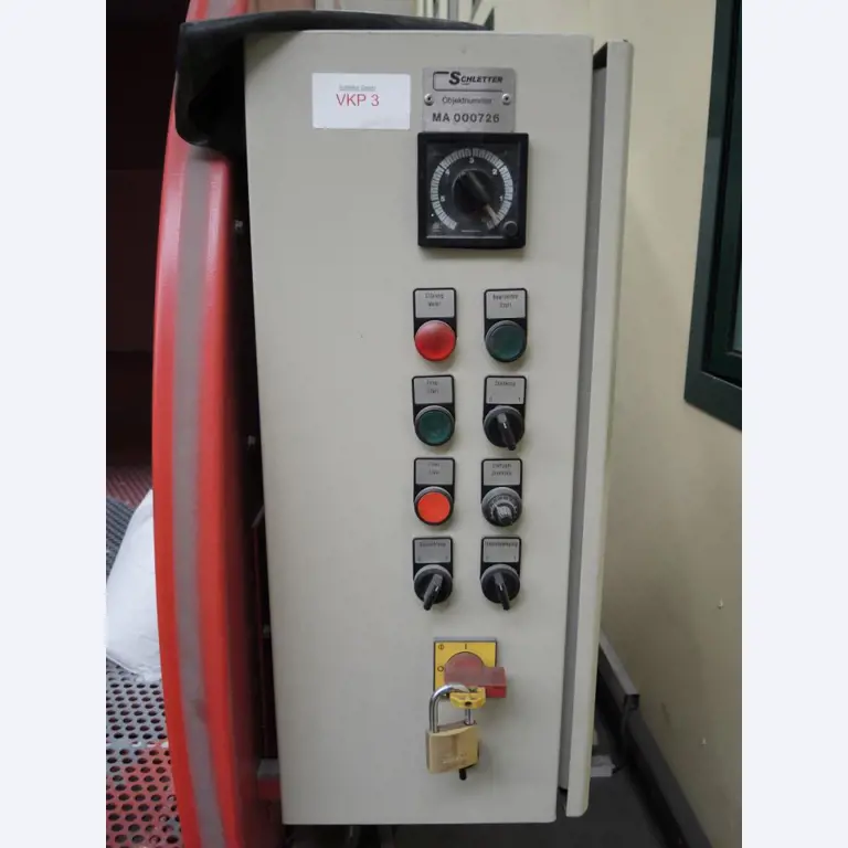 Machines de moulage par injection et<br>systèmes de stockage<br><font size="2">Collaboration avec Hilco Industrial Acquisitions bv</font><br><img src="/images/hil.png"><br>-11