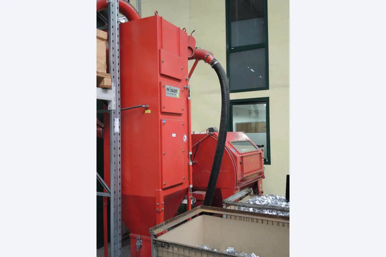 Machines de moulage par injection et<br>systèmes de stockage<br><font size="2">Collaboration avec Hilco Industrial Acquisitions bv</font><br><img src="/images/hil.png"><br>-3