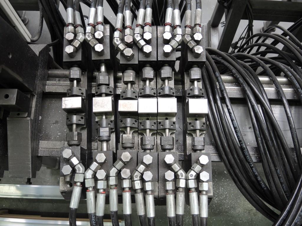 Chapas metálicas e máquinas para trabalhar metais<br><font size="2">Colaboração com Hilco Industrial Acquisitions bv</font><br><img src="/images/hil.png"><br>-3