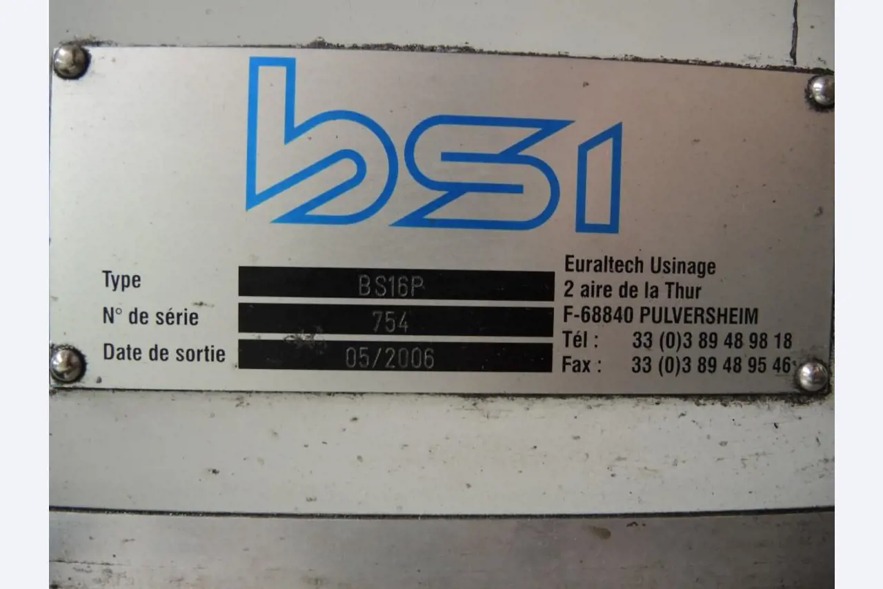Chapas metálicas e máquinas para trabalhar metais<br><font size="2">Colaboração com Hilco Industrial Acquisitions bv</font><br><img src="/images/hil.png"><br>-6
