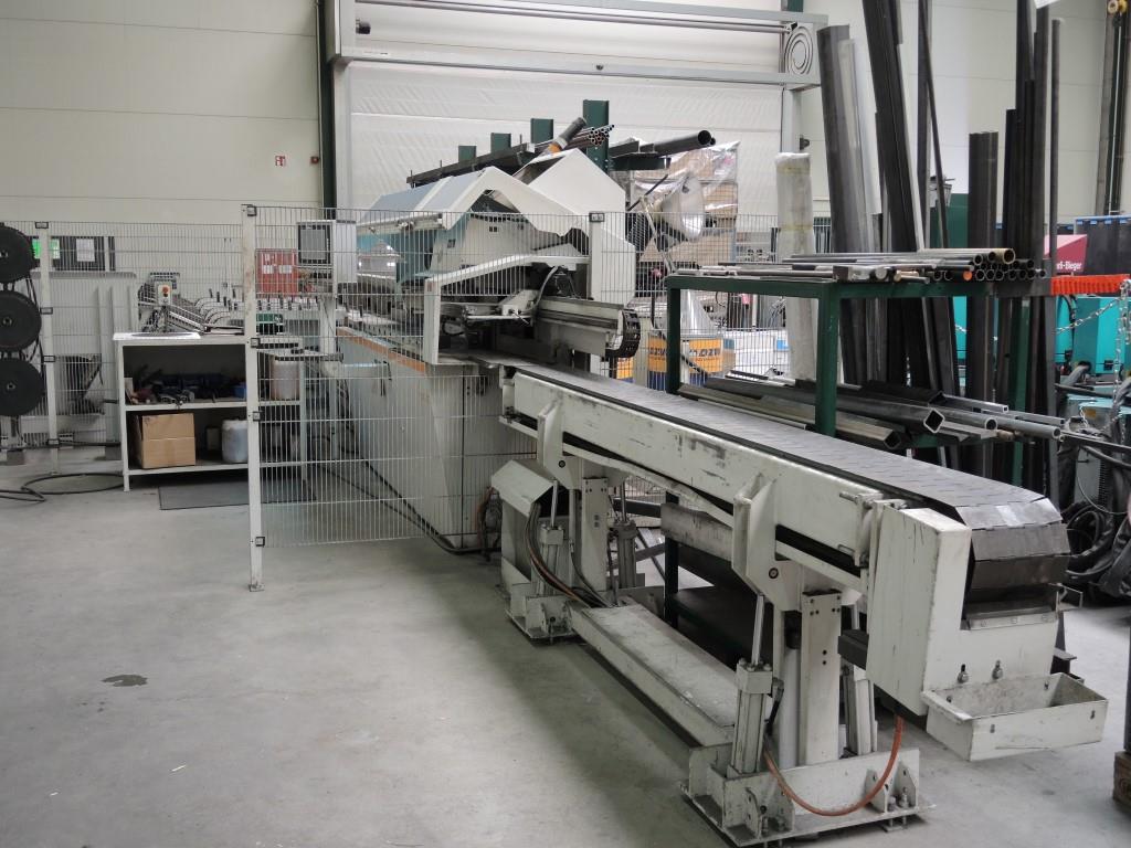 Chapas metálicas e máquinas para trabalhar metais<br><font size="2">Colaboração com Hilco Industrial Acquisitions bv</font><br><img src="/images/hil.png"><br>-10